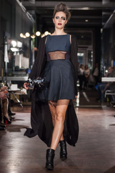 Look 10