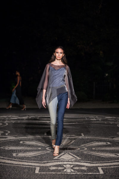 Look 16